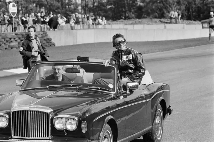 Framed Print : British Motorcycle road racer Barry Sheene at Donington on his first ride since his near