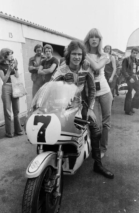 Framed Print : British motorcycle road racer Barry Sheene with girlfriend Stephanie McLean Framed Print : British motorcycle road racer Barry Sheene with girlfriend Stephanie McLean