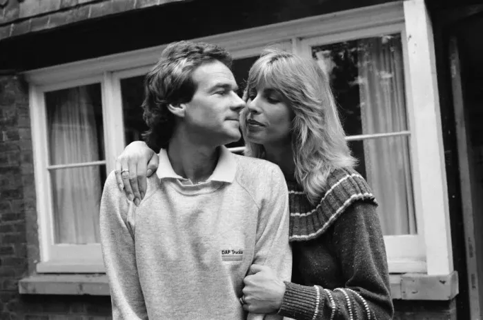 Framed Print : British Motorcycle road racer Barry Sheene at home with girlfriend Stephanie McLean Framed Print : British Motorcycle road racer Barry Sheene at home with girlfriend Stephanie McLean