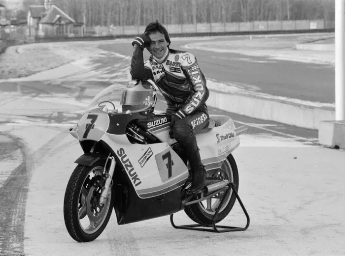 Framed Print : British Motorcycle road racer Barry Sheene with his new Suzuki bike