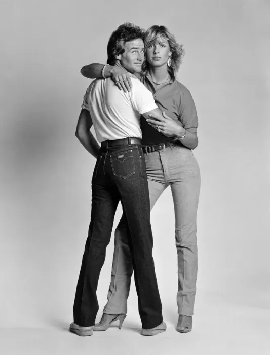 Framed Print : British Motorcycle road racer Barry Sheene poses with his girlfriend Stephanie McLean in