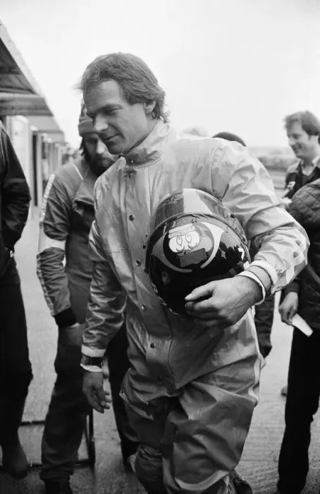 Framed Print : British Motorcycle road racer Barry Sheene at Snetterton