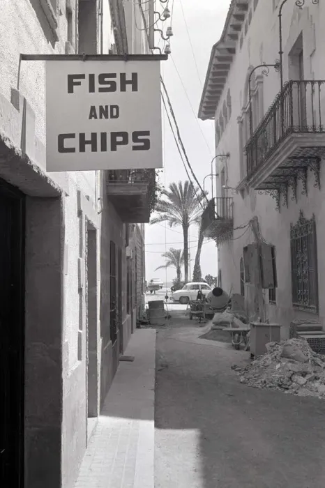 Framed Print : British People Abroard June 1965 British Holiday Makers in Spain Spanish Framed Print : British People Abroard June 1965 British Holiday Makers in Spain Spanish