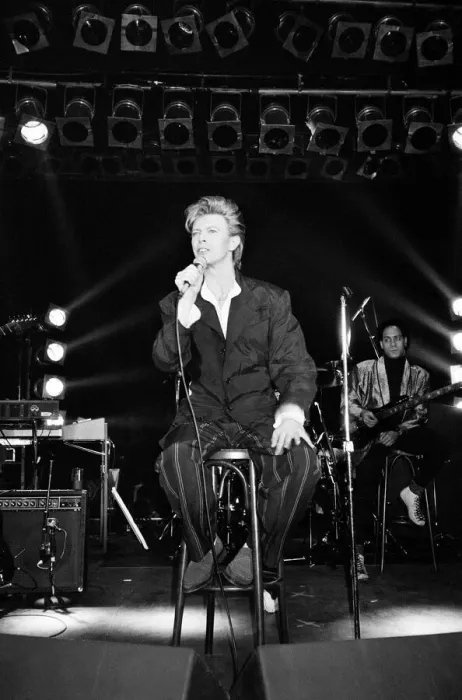 Framed Print : British pop singer David Bowie performing on stage. 21st March 1987 Framed Print : British pop singer David Bowie performing on stage. 21st March 1987