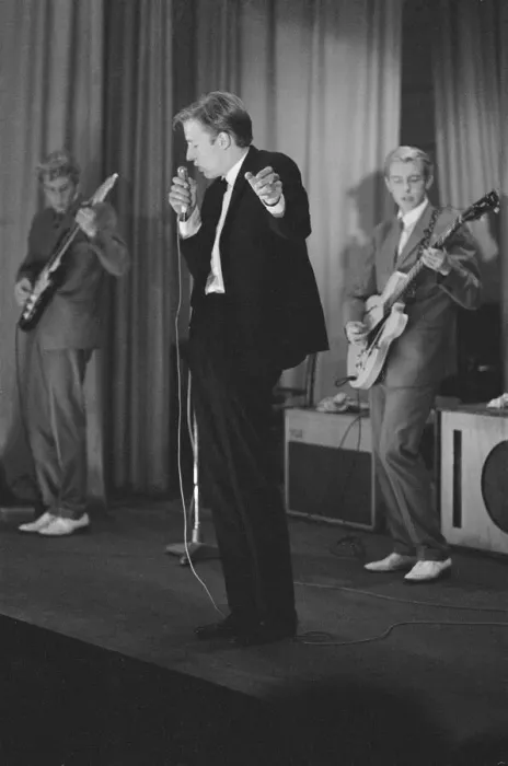 Framed Print : British pop singer Mike Sarne performing on stage with his band Framed Print : British pop singer Mike Sarne performing on stage with his band