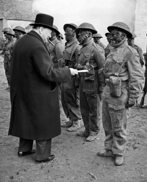 Framed Print : British Prime Minister Winston Churchill watches an exercise by troops on commando lines