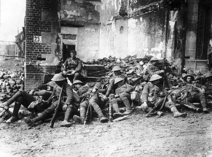 Framed Print : British soldiers resting after the advance on Peronne 1917 during World War