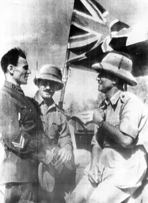 Framed Print : British and Soviet troops in Iran. circa September 1941