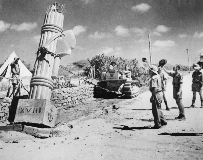 Framed Print : British troops removing a fascist sign in Kismayu during Second World War Framed Print : British troops removing a fascist sign in Kismayu during Second World War