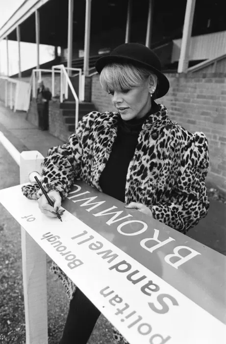 Framed Print : Britt Ekland trains with Wolverhampton Wanderers F. C. 22nd November 1979 Framed Print : Britt Ekland trains with Wolverhampton Wanderers F. C. 22nd November 1979