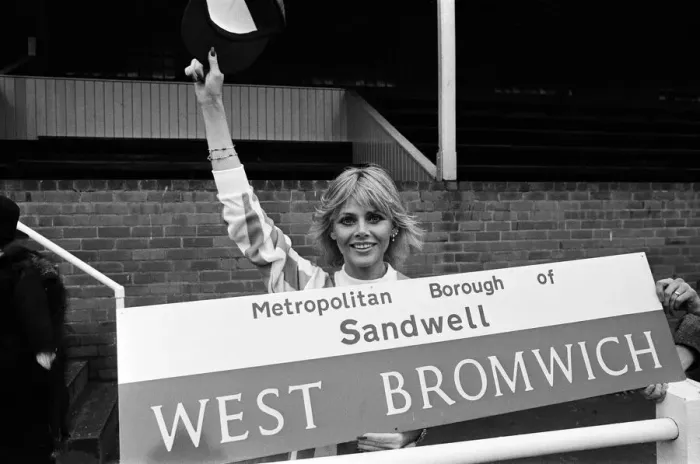 Framed Print : Britt Ekland trains with Wolverhampton Wanderers F. C. 22nd November 1979