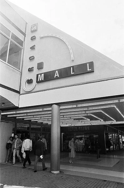 Broad Street Mall, an indoor shopping mall in central Reading. 4th May 1987