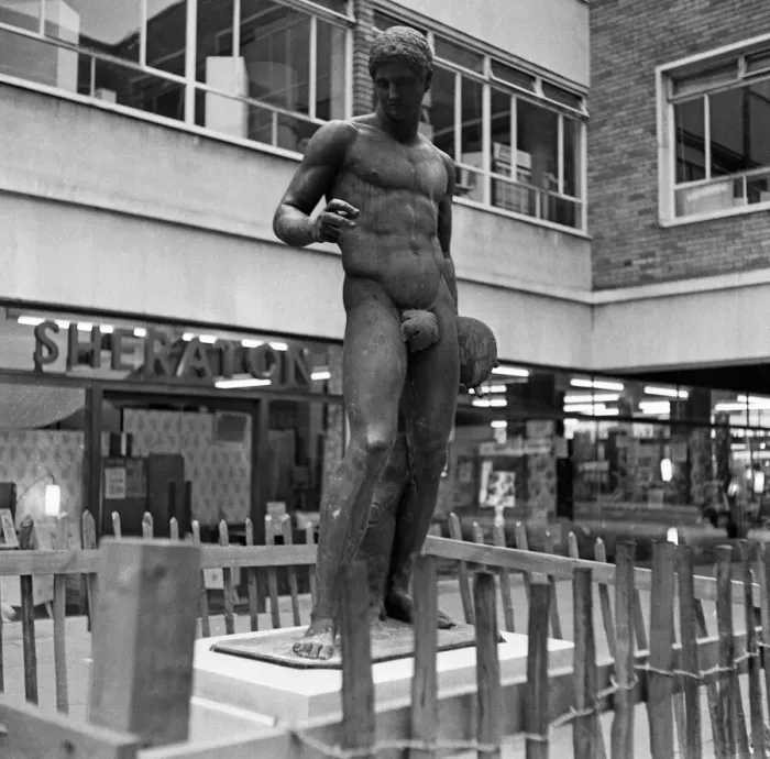 Framed Print : Bronze statue at Bank Court in Hemel Hempstead, Hertfordshire. 28th May 1962 Framed Print : Bronze statue at Bank Court in Hemel Hempstead, Hertfordshire. 28th May 1962