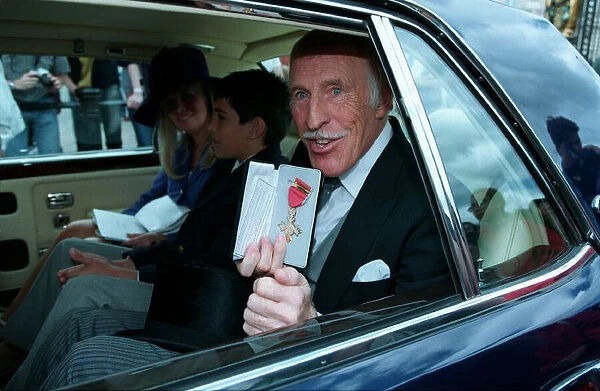 Bruce Forsyth Comedian  /  TV Presenter, July 1998. Leaving Buckingham Palace