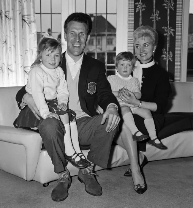 Framed Print : Bruce Forsyth is pictured at home in Mill Hill with his wife Penny and daughters Debbie Framed Print : Bruce Forsyth is pictured at home in Mill Hill with his wife Penny and daughters Debbie