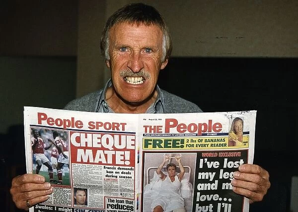 Bruce Forsyth Shows His Disapproval Of John Smiths Article Dbase Mirrorpix