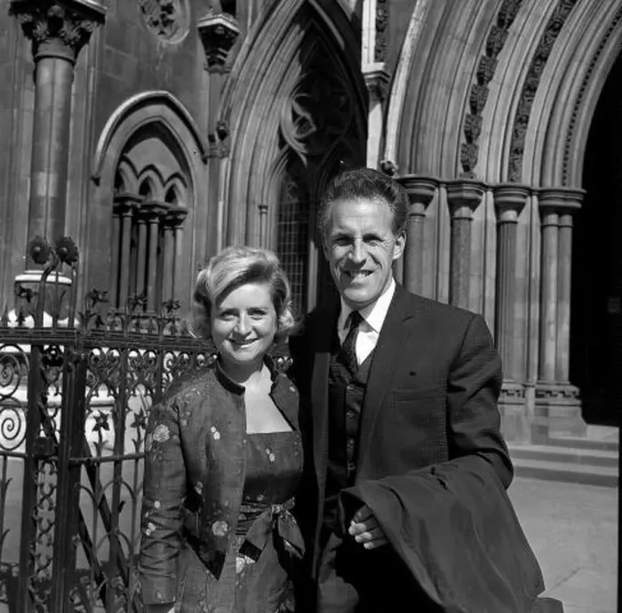 : Bruce Forsyth and wife Penny at law courts he is being sued by agents : Bruce Forsyth and wife Penny at law courts he is being sued by agents