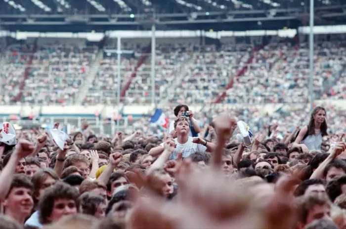 Framed Print : Bruce Springsteen, in concert on his Tunnel of Love Express Tour, Wembley Stadium, London