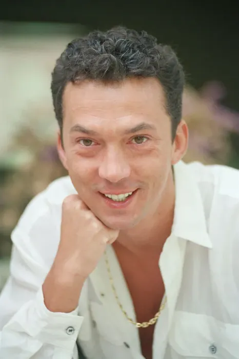 Framed Print : Bruno Tonioli, pictured in 1992. Bruno Tonioli is an Italian choreographer Framed Print : Bruno Tonioli, pictured in 1992. Bruno Tonioli is an Italian choreographer
