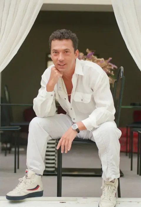 Framed Print : Bruno Tonioli, pictured in 1992. Bruno Tonioli is an Italian choreographer Framed Print : Bruno Tonioli, pictured in 1992. Bruno Tonioli is an Italian choreographer