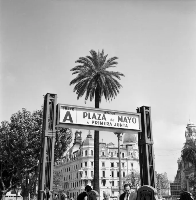 Framed Print : Buenos Aires. The centre of the city. (Argentine). December 1969 Z11691-008 Buenos Framed Print : Buenos Aires. The centre of the city. (Argentine). December 1969 Z11691-008 Buenos