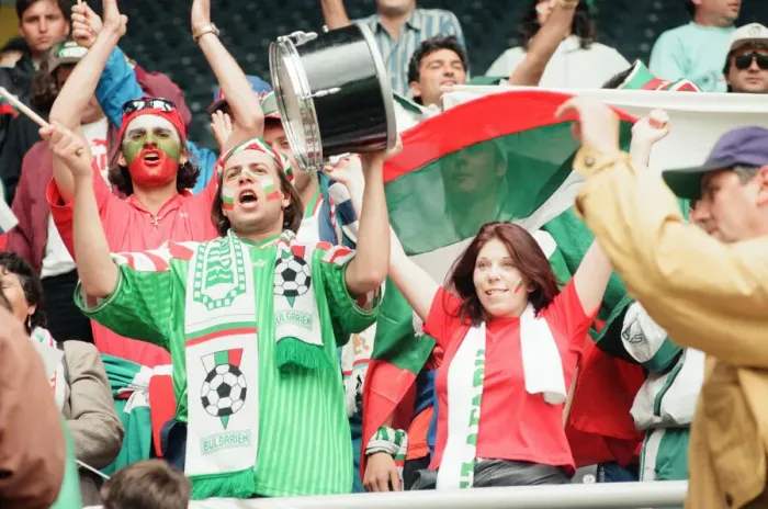 Framed Print : Bulgaria 1-0 Romania, Euro 1996 Group B match at St James Park, Newcastle Framed Print : Bulgaria 1-0 Romania, Euro 1996 Group B match at St James Park, Newcastle