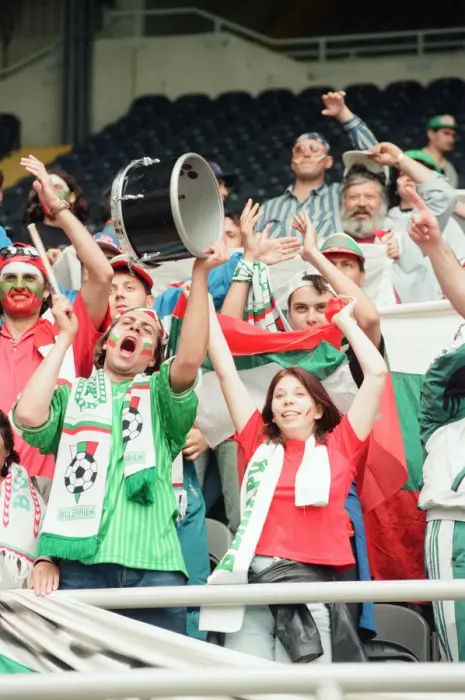 Framed Print : Bulgaria 1-0 Romania, Euro 1996 Group B match at St James Park, Newcastle Framed Print : Bulgaria 1-0 Romania, Euro 1996 Group B match at St James Park, Newcastle