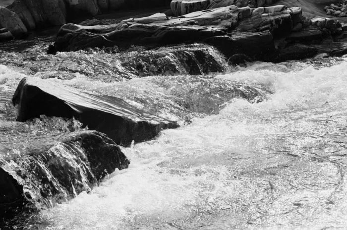 Framed Print : The burn that runs through Glen Roy in Invernesshire in the Highlands of Scotland