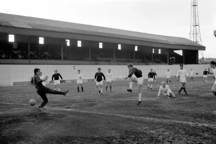 Framed Print : Burnley v. Manchester United. Burnley centre forward scores their only goal Framed Print : Burnley v. Manchester United. Burnley centre forward scores their only goal