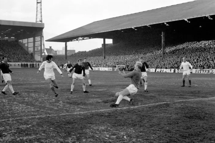Framed Print : Burnley v. Manchester United. Nobby Stiles of MC United seen in action during his first Framed Print : Burnley v. Manchester United. Nobby Stiles of MC United seen in action during his first