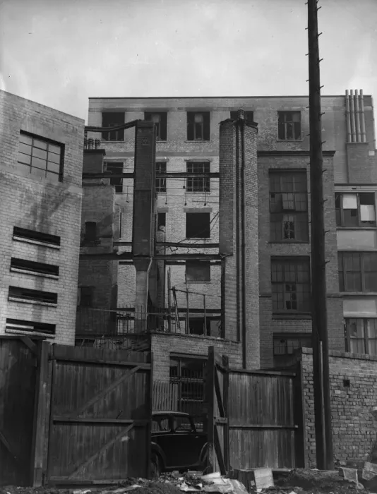 Framed Print : The burnt out shell of Carlton House, High Street, Birmingham following the an air raid Framed Print : The burnt out shell of Carlton House, High Street, Birmingham following the an air raid