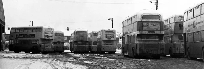 Framed Print : Buses stand immobilised by the winter weather at the Slatyford depot, Newcastle Framed Print : Buses stand immobilised by the winter weather at the Slatyford depot, Newcastle