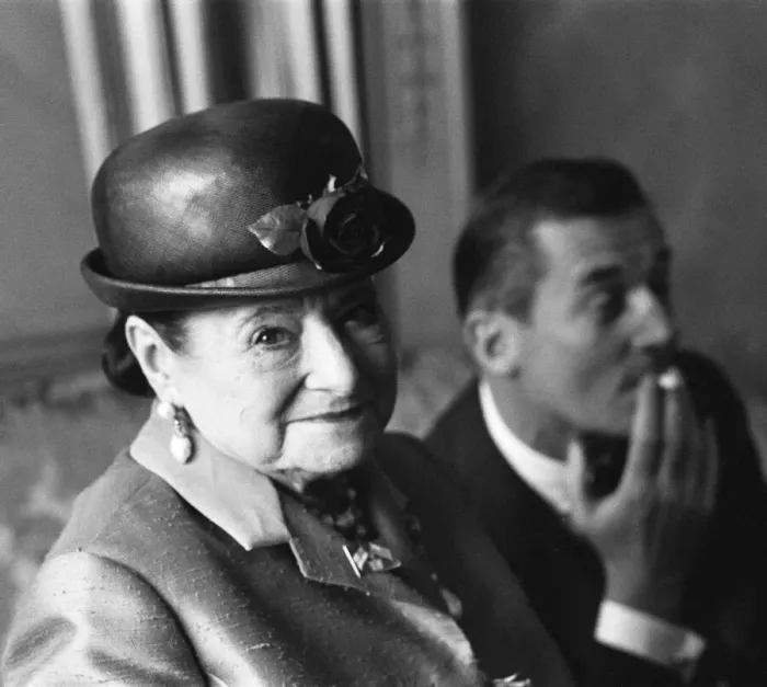 Framed Print : Business woman Helena Rubinstein seen here at the Dorchester Hotel, London