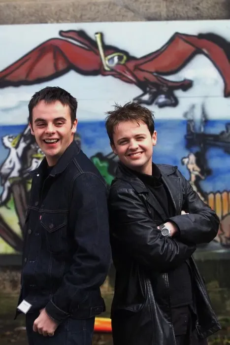 Framed Print : Byker Grove celebrates its 10th anniversary at The Mitre in Benwell, stars Ant & Dec