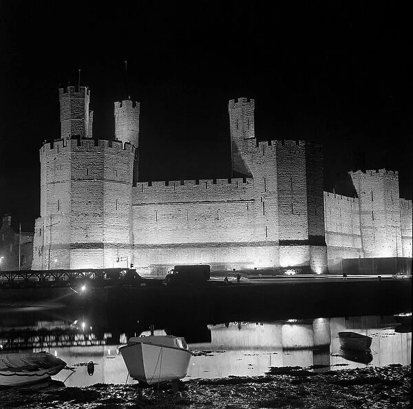 Caernavon Castle June 1969 A©mirrorpix
