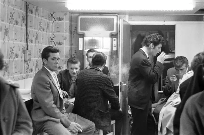 Framed Print : Cafes and Coffee Bars, Harlow & Bracknell, 18th October 1959 Framed Print : Cafes and Coffee Bars, Harlow & Bracknell, 18th October 1959