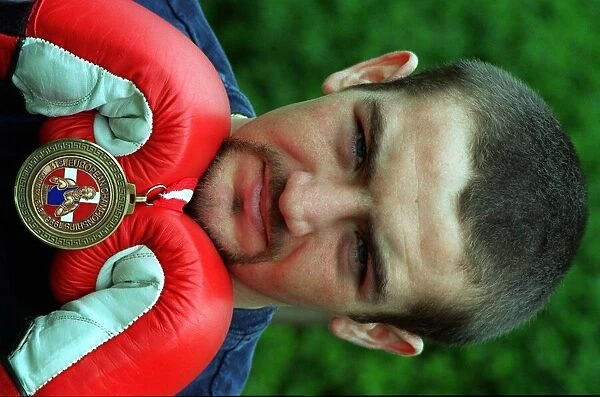 Cambuslang boxer Scott Harrison with his European championship bronze medal red