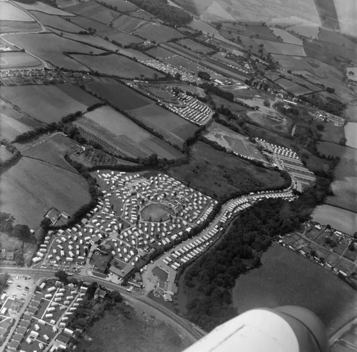 Framed Print : Camping holidays in Devon. 1st August 1965 Framed Print : Camping holidays in Devon. 1st August 1965