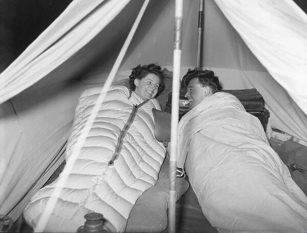 Camping Honeymoon Bill Newton & Dorothea Newton 14  /  4  /  1952 C1869  /  2