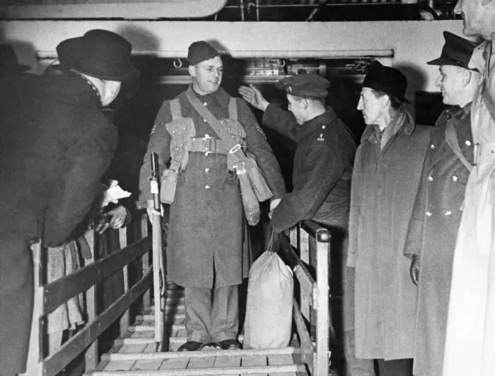 Framed Print : The Canadian Troops Arrive. The first Canadian soldier to land in England Framed Print : The Canadian Troops Arrive. The first Canadian soldier to land in England