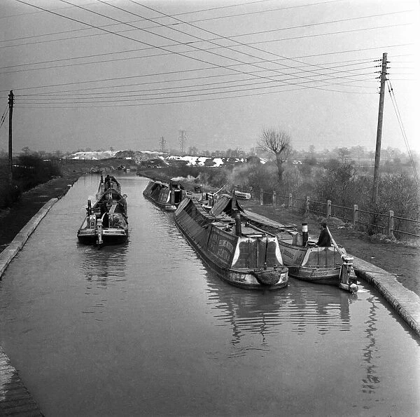 Canal scenes. April 1952 C1908-005
