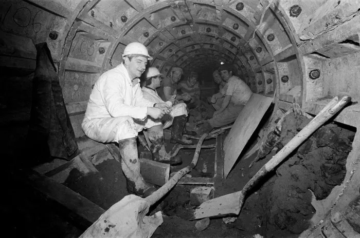 Framed Print : Cannair Moodie Ltd employees working on a seven mile tunnel under Coventry city centre