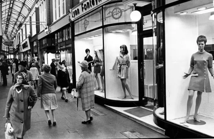 Framed Print : Cardiff - Arcades - Royal Arcade - 13th March 1970 - Western Mail Framed Print : Cardiff - Arcades - Royal Arcade - 13th March 1970 - Western Mail