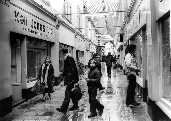 Cardiff - Arcades - Wyndham Arcade - 9th Jan 1981 - Western Mail and Echo Copyright Image