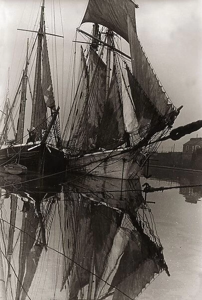 Cardiff Docks January 1936 The Windjammer looks a sorry sight with no wind