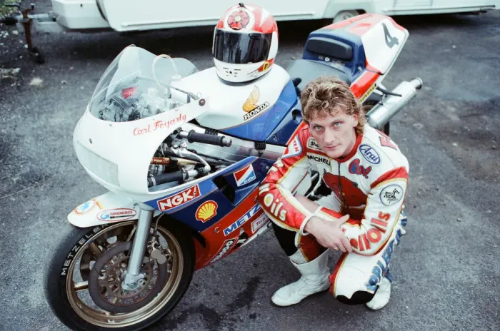 Framed Print : Carl Fogarty, Motorbike Racer, aged 23 years old, 22nd September 1988