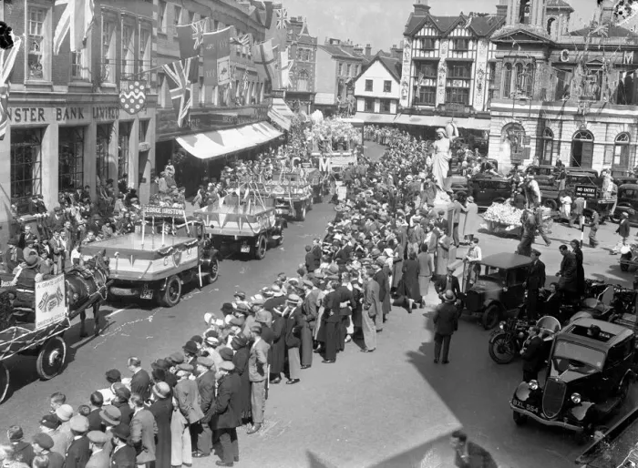 Framed Print : Carnival parade through Kingston in celebration of King George V silver jubilee. May 1935