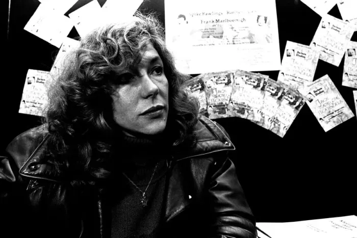 Framed Print : Carol Drinkwater at the Theatre Royal, Newcastle in the romantic comedy Cure For Love Framed Print : Carol Drinkwater at the Theatre Royal, Newcastle in the romantic comedy Cure For Love