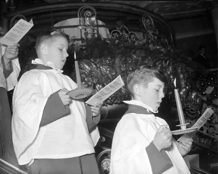 Framed Print : Carol singers at the Cafe de Paris, London. December 1954 Neg No E8886 Framed Print : Carol singers at the Cafe de Paris, London. December 1954 Neg No E8886