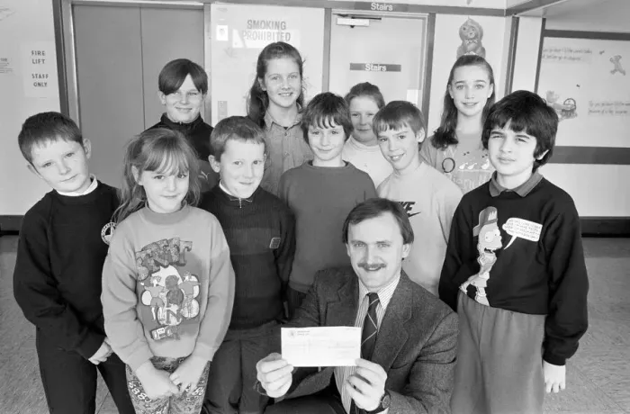 Framed Print : Carol singers from Colne Valley schools raised £100 for Huddersfield Royal Framed Print : Carol singers from Colne Valley schools raised £100 for Huddersfield Royal